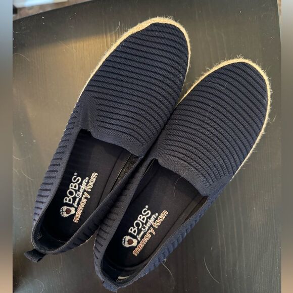 Skechers Black Slip-On Shoes - Picture 1 of 2